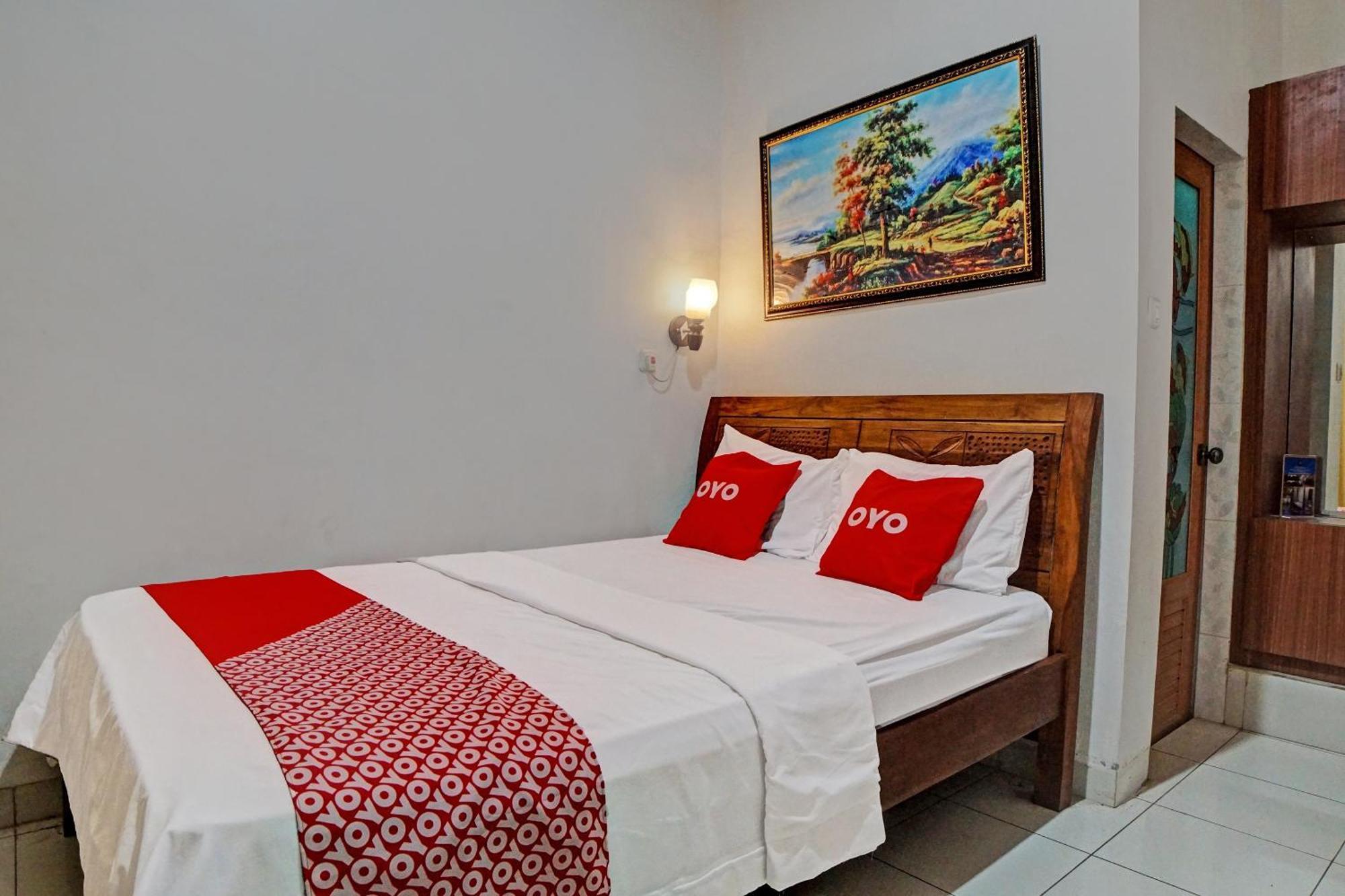 Oyo 92638 Jr Residence Syariah Medan Kültér fotó
