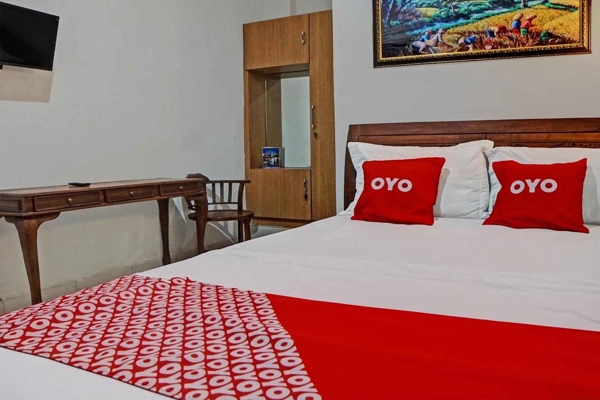Oyo 92638 Jr Residence Syariah Medan Kültér fotó