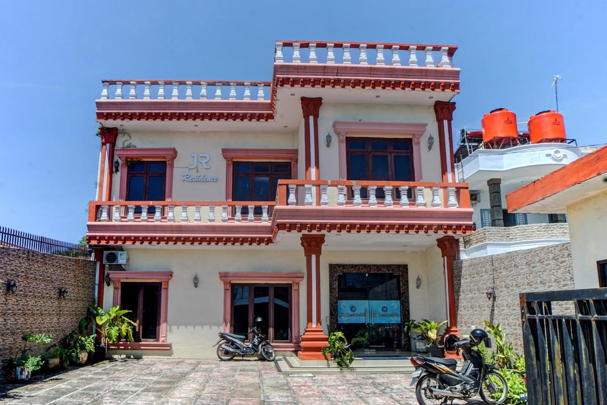 Oyo 92638 Jr Residence Syariah Medan Kültér fotó
