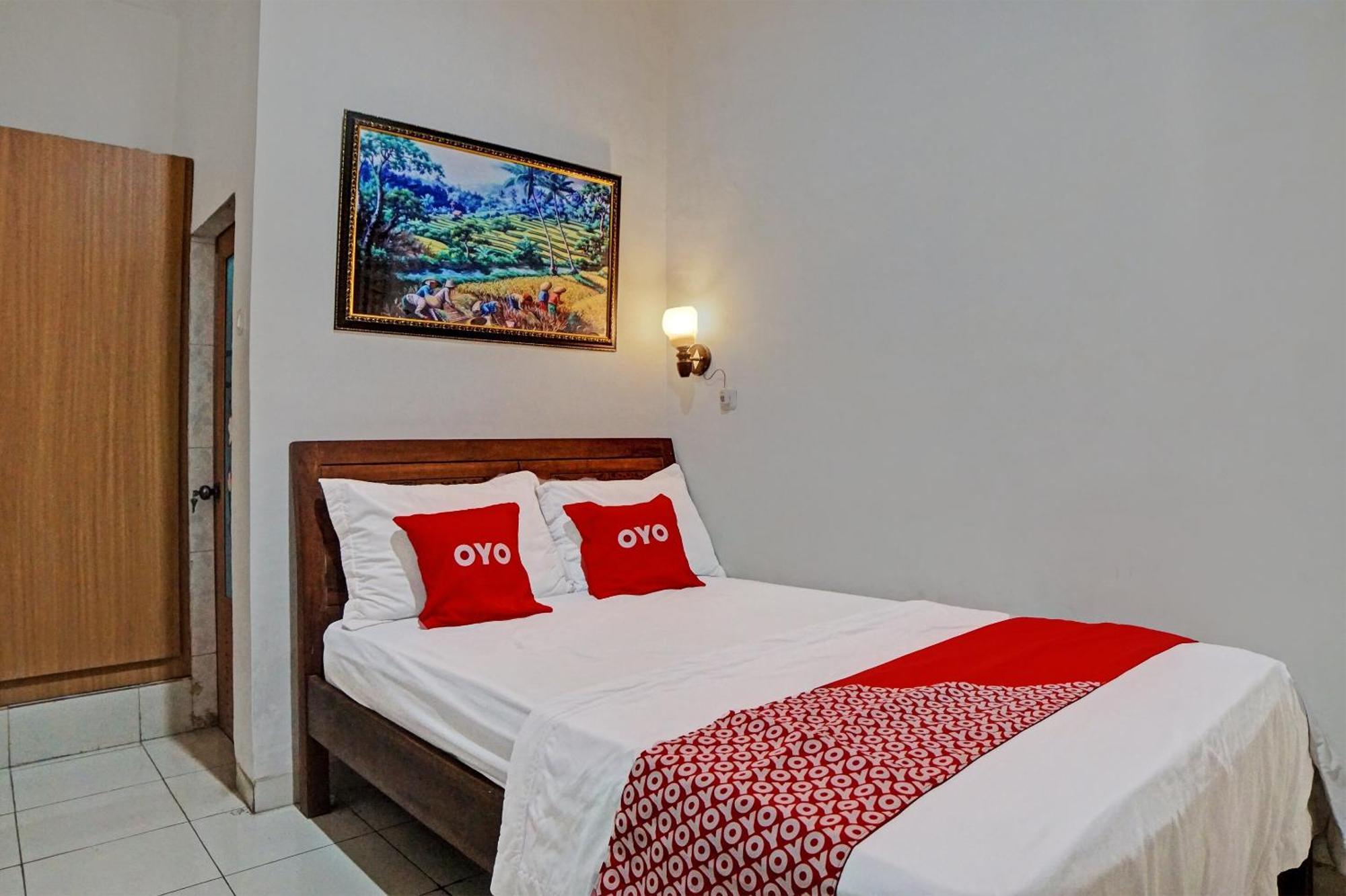 Oyo 92638 Jr Residence Syariah Medan Kültér fotó