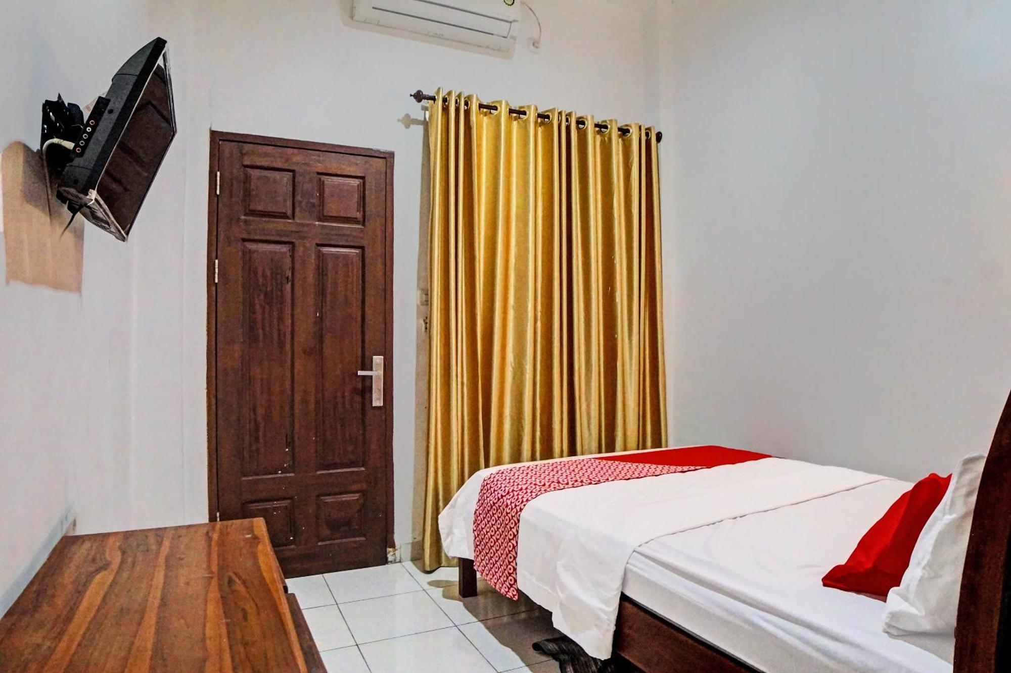 Oyo 92638 Jr Residence Syariah Medan Kültér fotó