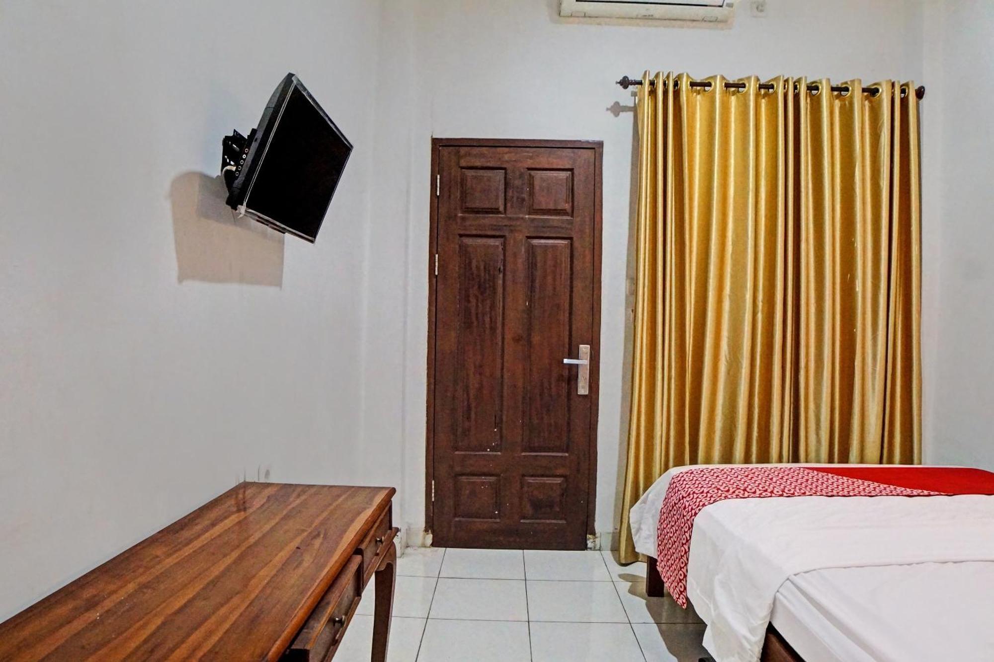 Oyo 92638 Jr Residence Syariah Medan Kültér fotó