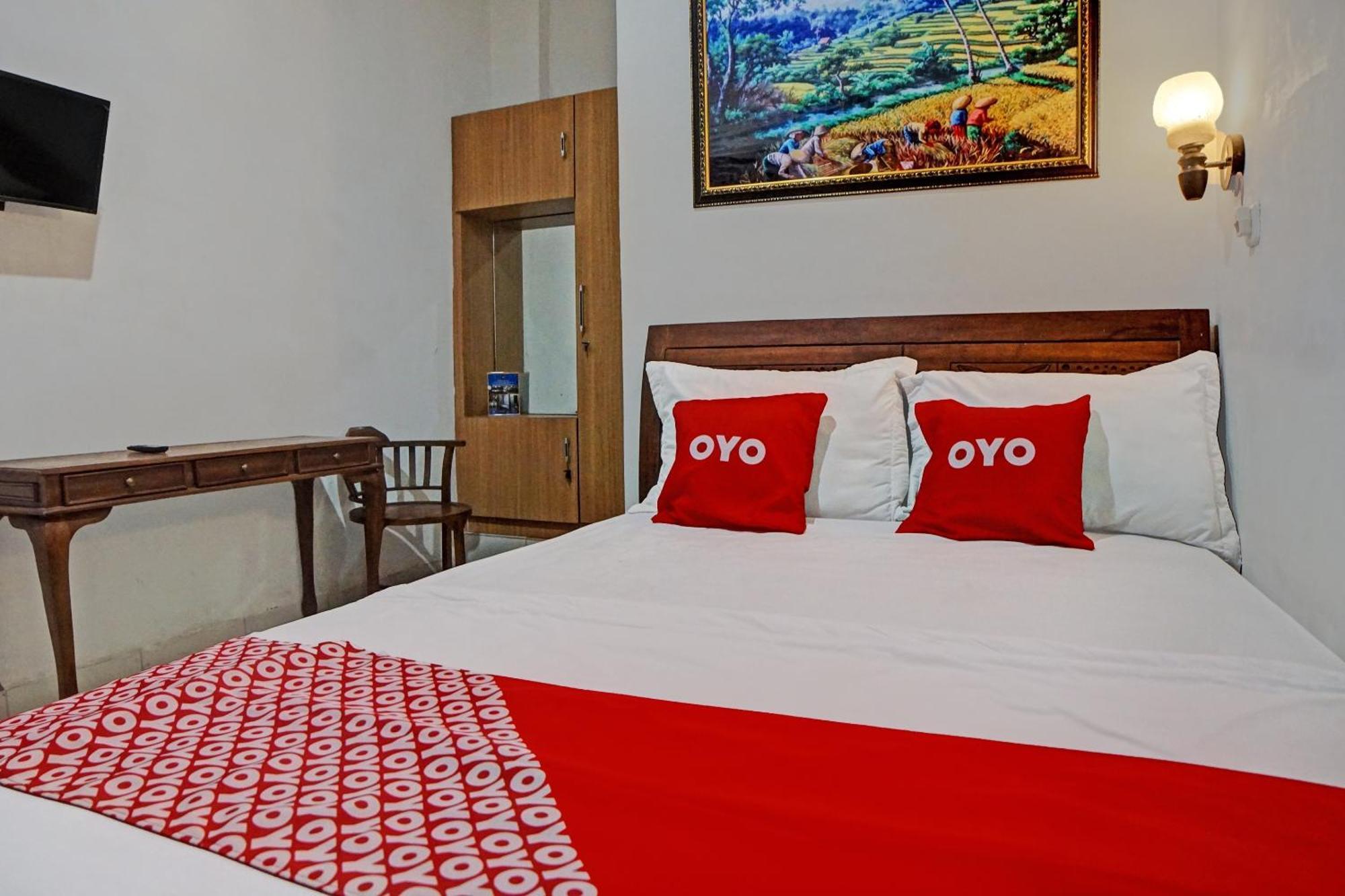 Oyo 92638 Jr Residence Syariah Medan Kültér fotó